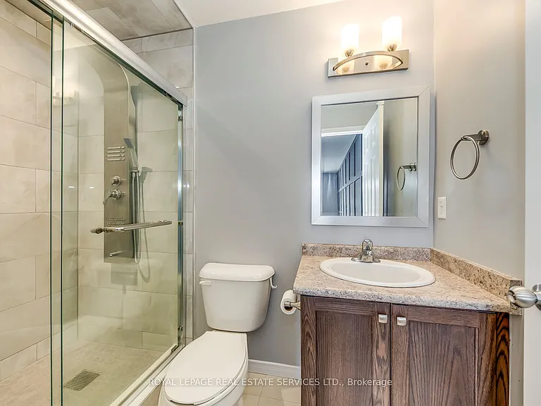 60 Netherwood Rd #28 — Photo 36