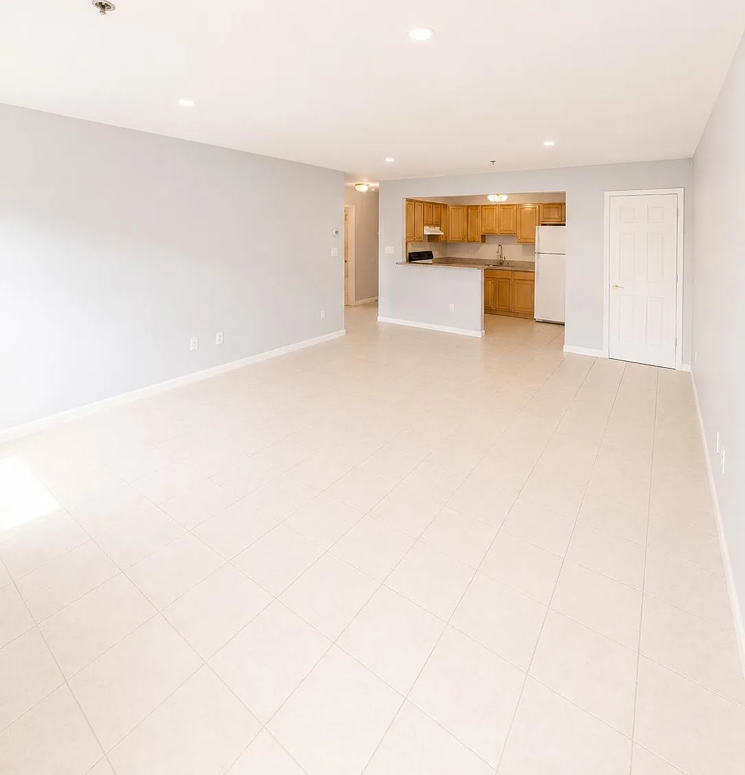 1 bed, $1,825 — Photo 2