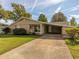 101 W Robinson St, Harrisburg, IL 62946
