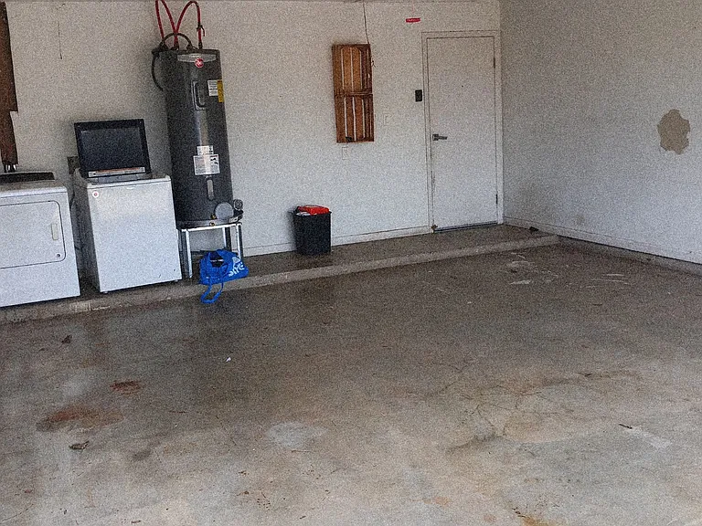 214 W Mile 2 Rd — Photo 15