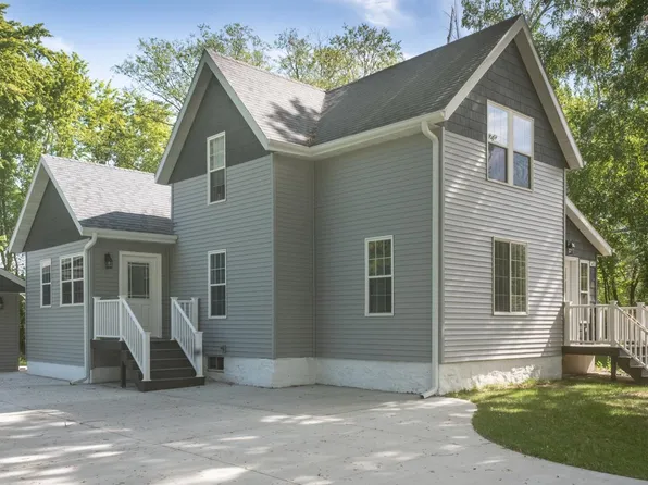 417 Van Horn St, Berlin, WI 54923