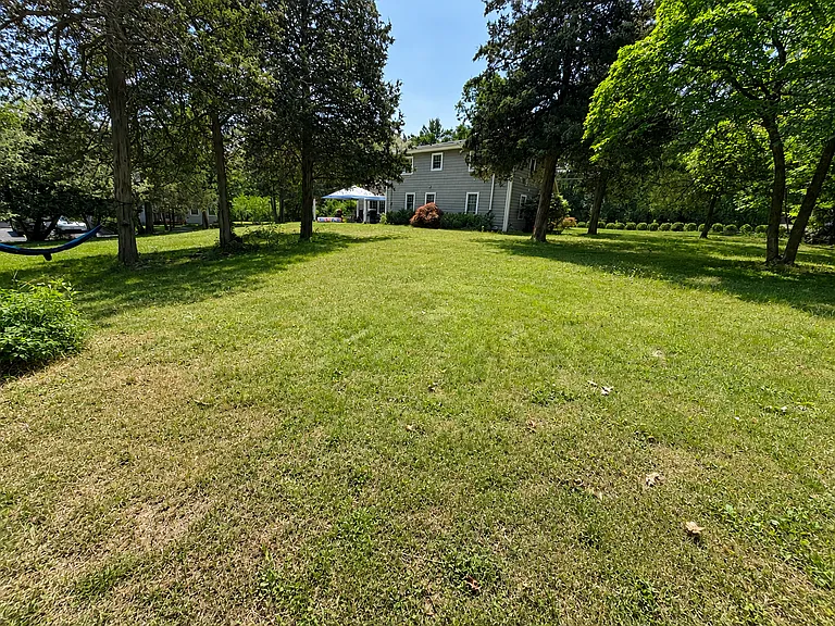 380 N Main St — Photo 11