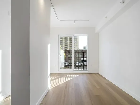 931 Carroll Street image 1 of 32