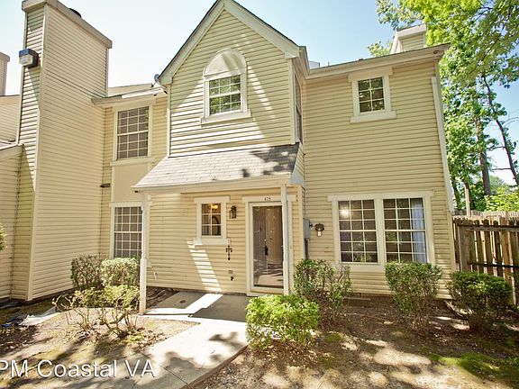3rd image of 475 Lees Mill Dr