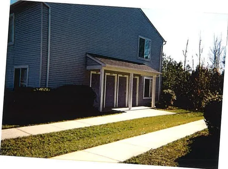 Lexington Village — Photo 3