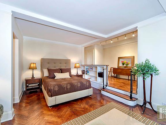 4th image of 336 W End Ave APT 6B