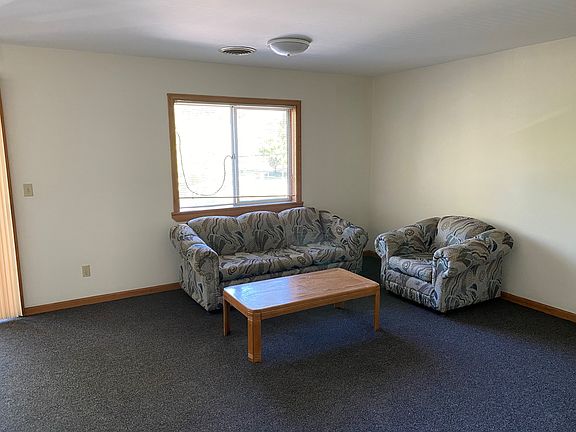 2nd image of 208 N Harvey St #10450325