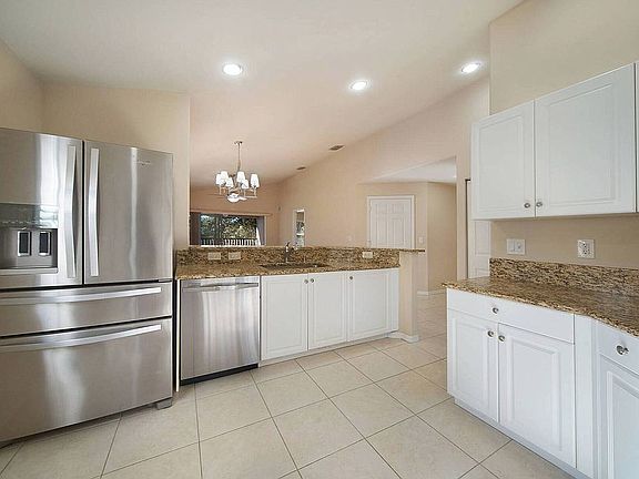 3rd image of 12320 Notting Hill Ln Unit 7
