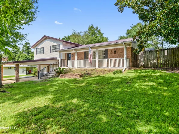 9026 Ridge Rd, Gulfport, MS 39503