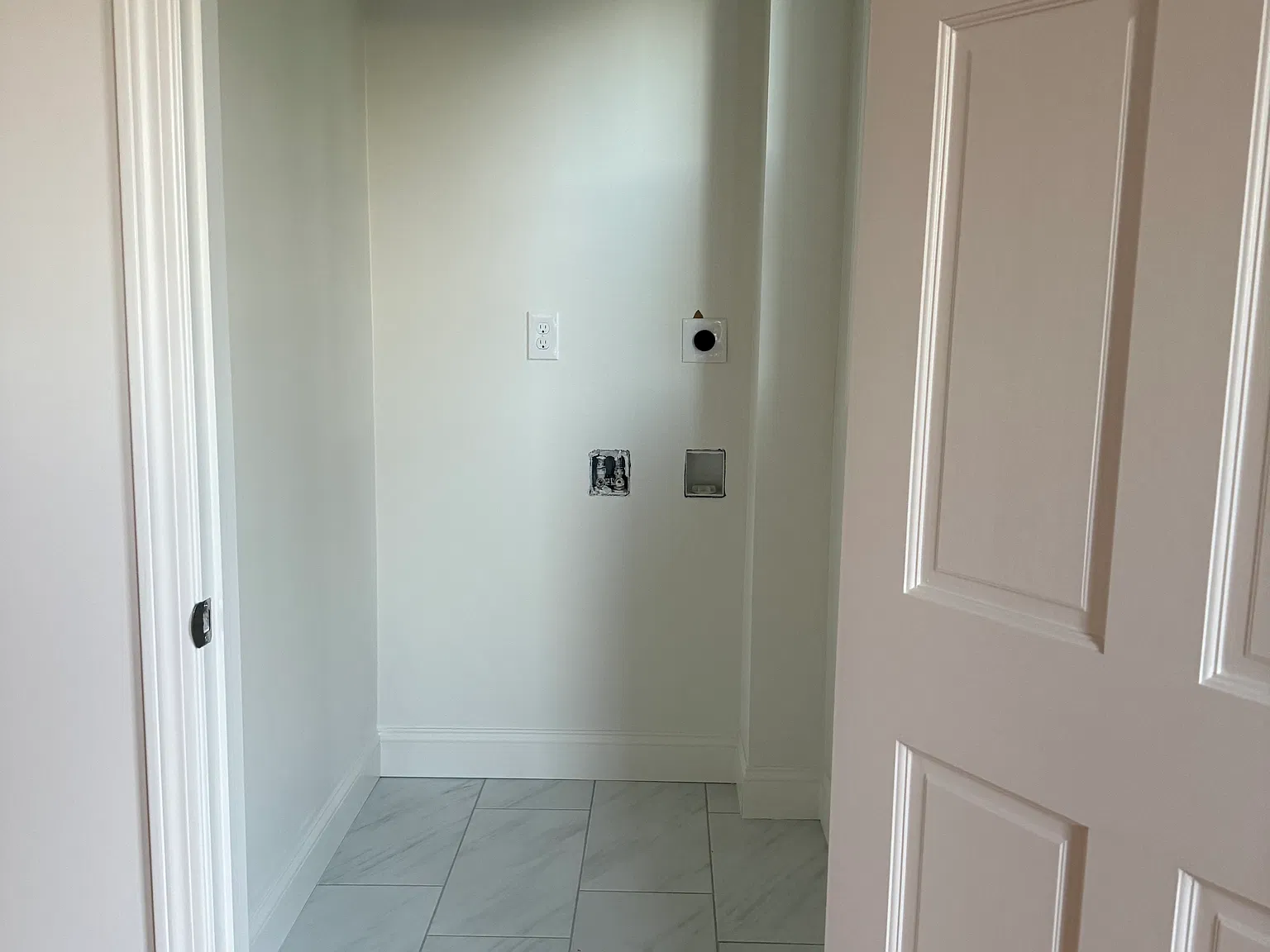 3 bed, 1341 sqft, $3,200 — Photo 4