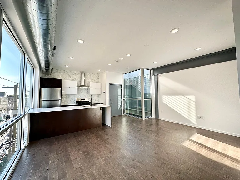 2059 Germantown Ave #9 — Photo 3