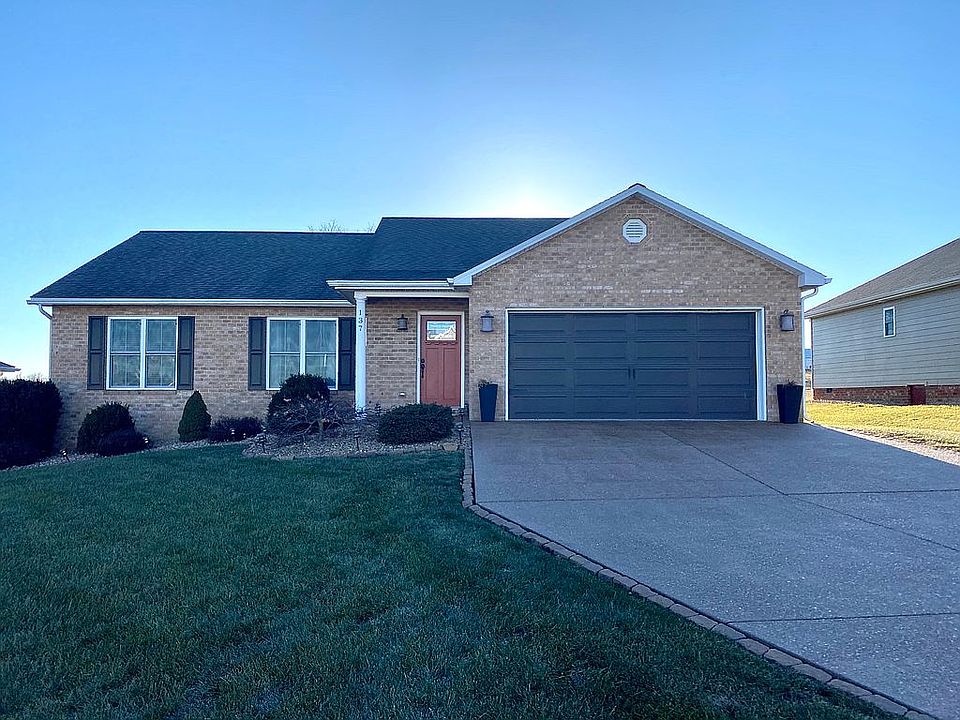 1st image of 137 Briar Creek Cir