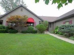 6550 Williamsburg Way, Racine, WI 53406