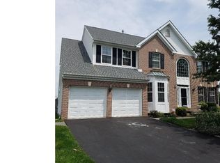 9 Philly St, Burlington, NJ 08016
