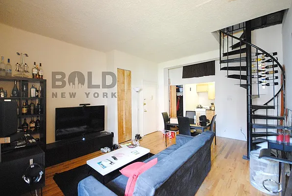 Rented by Bold New York | media 38
