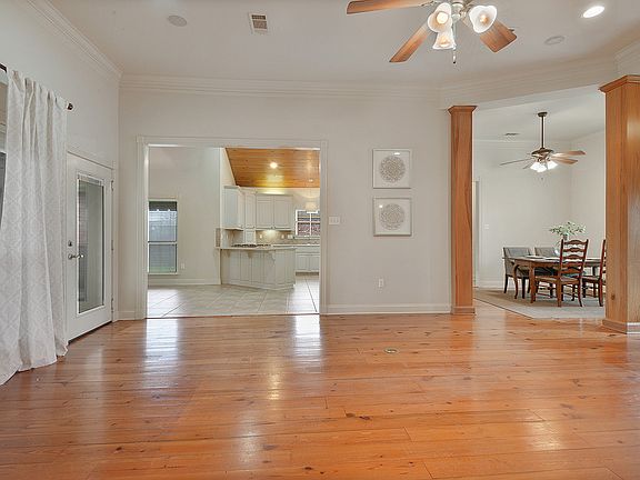5th image of 9980 Anna Margaret Ln