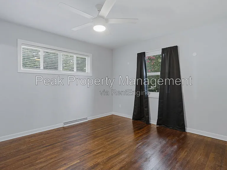 2105 Fort Rice St — Photo 7