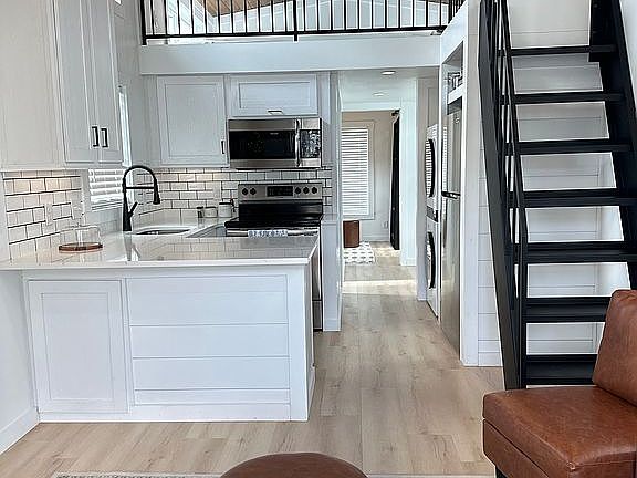 5th image of 13625 African Hill Rd #401