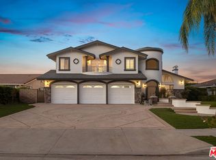 17011 Gledhill St, Northridge, CA 91325