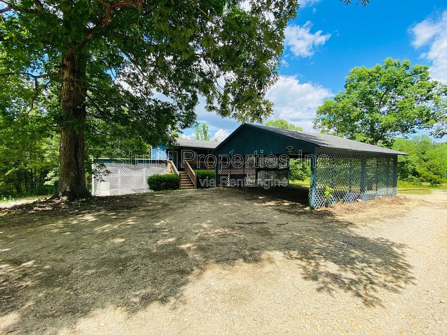4 bed, 2.0 bath, $1,195 — Photo 2
