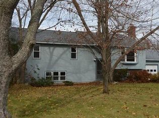 8 Quaker Rd, Jefferson, MA 01522