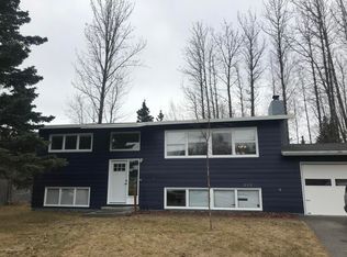 888 Cardigan Cir, Anchorage, AK 99503