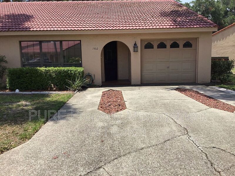 1st image of 1902 SW 35th Ave