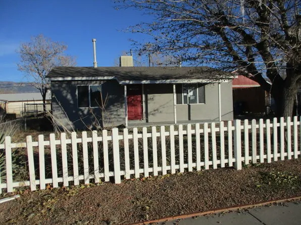 342 Alcazar St NE, Albuquerque, NM 87108