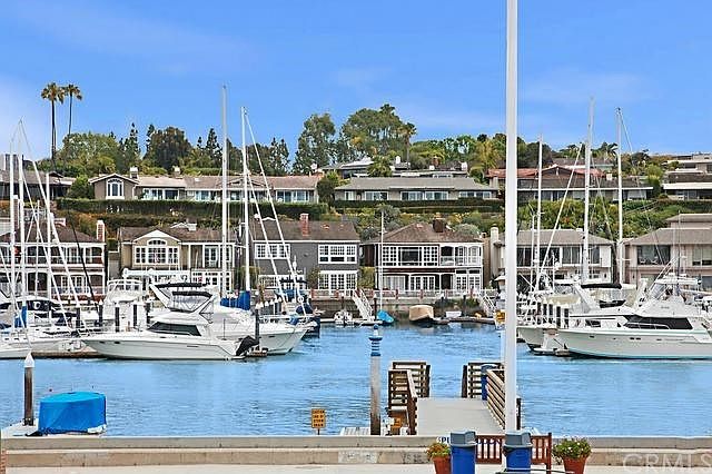 Commanding Bay View from 127 Jade!