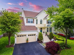 1512 Barksdale Dr NE, Leesburg, VA 20176