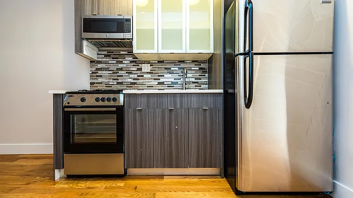 Rented by Nooklyn NYC LLC | media 13