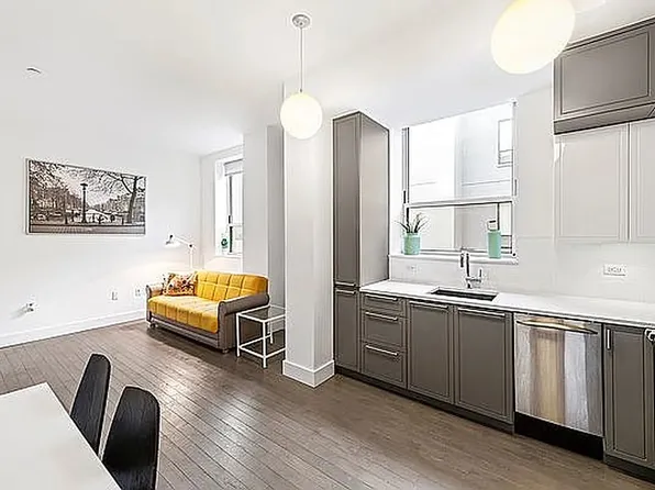 416 West 52nd Street image 1 of 10