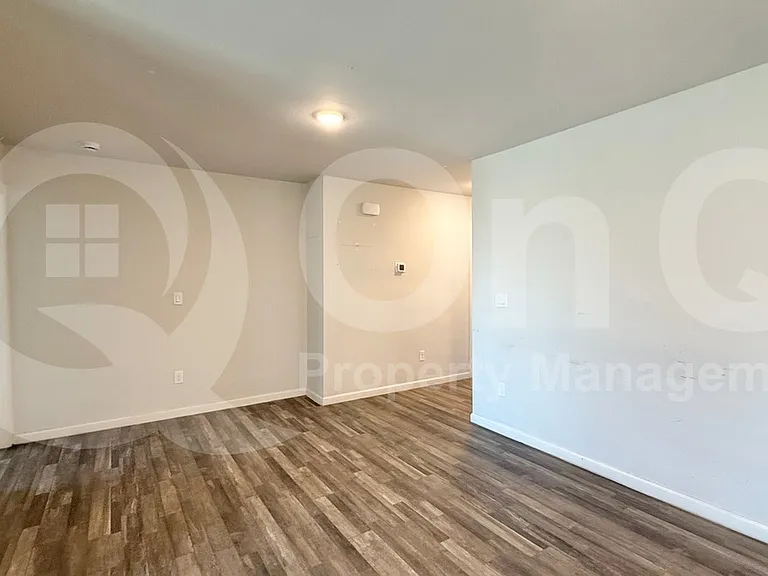 8011 S Magic Dr — Photo 6