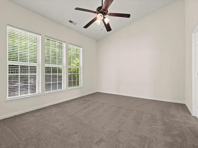 2225 Gablefield Ln — Photo 9