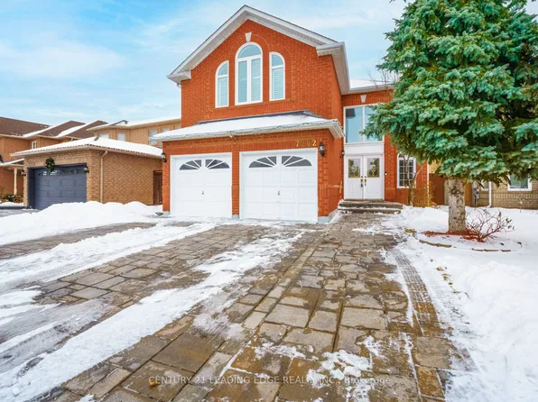 7282 Terragar Blvd, Mississauga, ON L5N 7L8