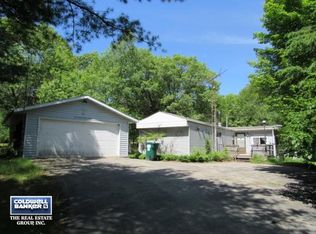 948 Debbie Ln, Redgranite, WI 54970