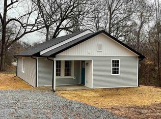 108 Smith St, Campobello, SC 29322