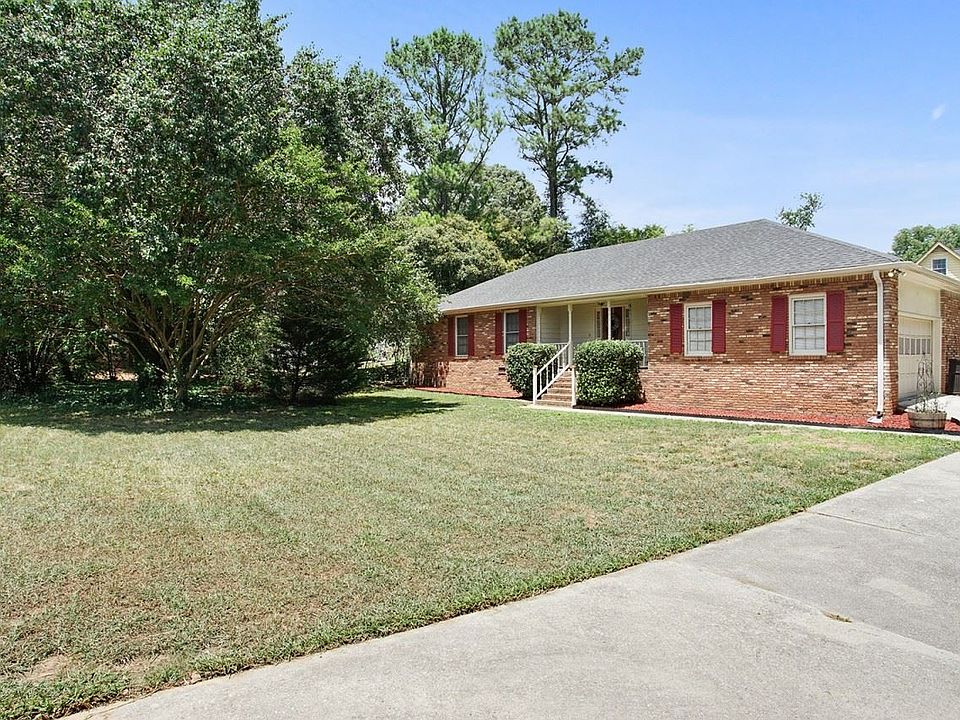 1st image of 3192 Skyland Dr
