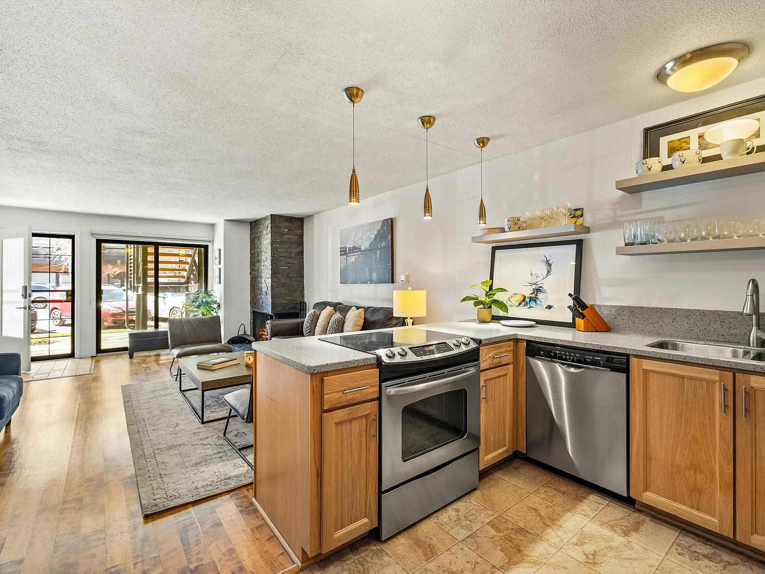 1 bed, 675 sqft, $10,000 — Photo 4