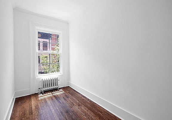 5th image of 233 W 13th St APT 4