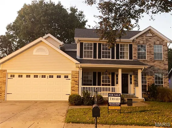 763 Summer Top Cir, Fenton, MO 63026