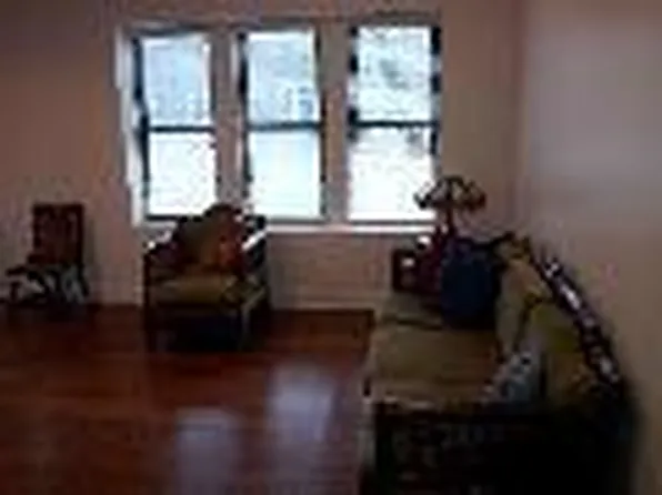 2544 W Hollywood Ave #G, Chicago, IL 60659