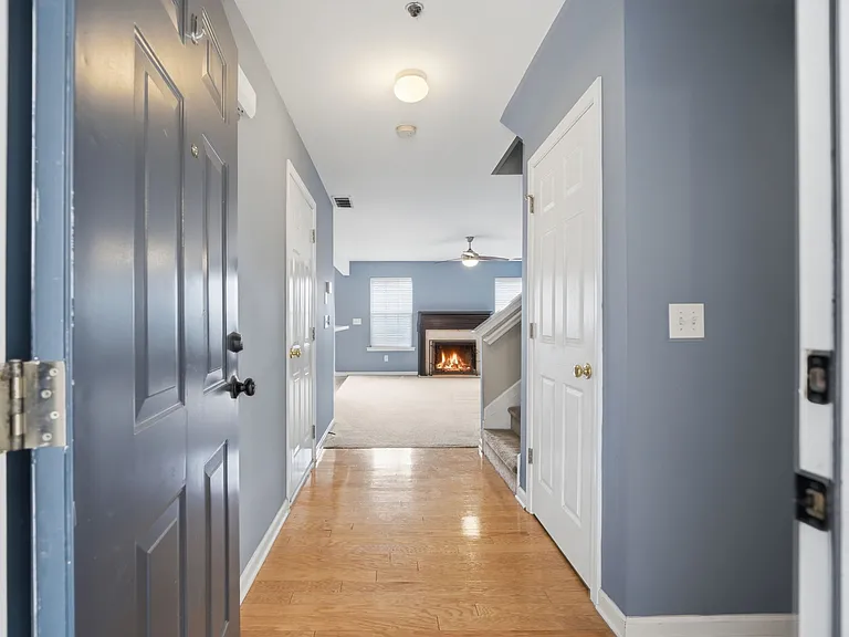 247 Cottonwood Creek Cir #1 — Photo 5