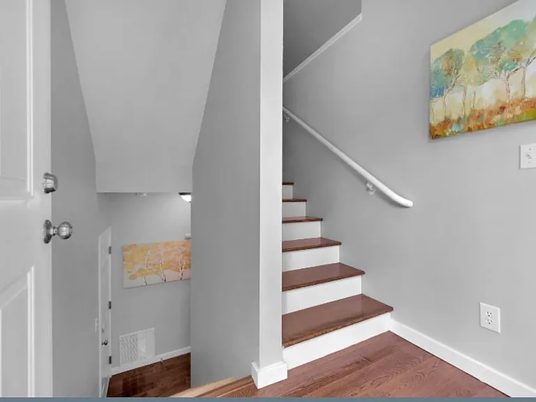 10410 Holly Dr #F — Photo 5