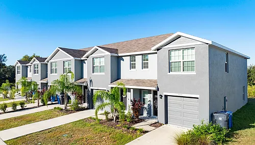 Laurel Lakes Townhomes Photo 1