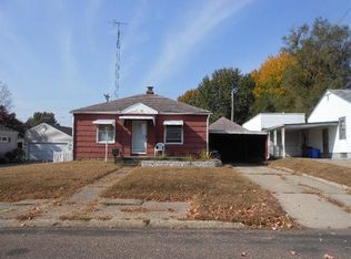 11 Storms Ct, Fort Madison, IA 52627