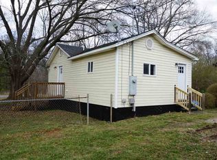 462-472 Foster St, Wellford, SC 29385