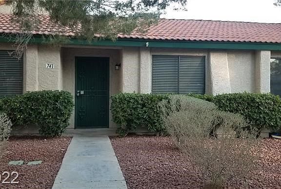 2nd image of 741 Heritage Vista Ave