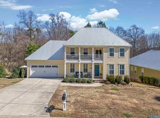 1008 Laurinda Ln, Guntersville, AL 35976