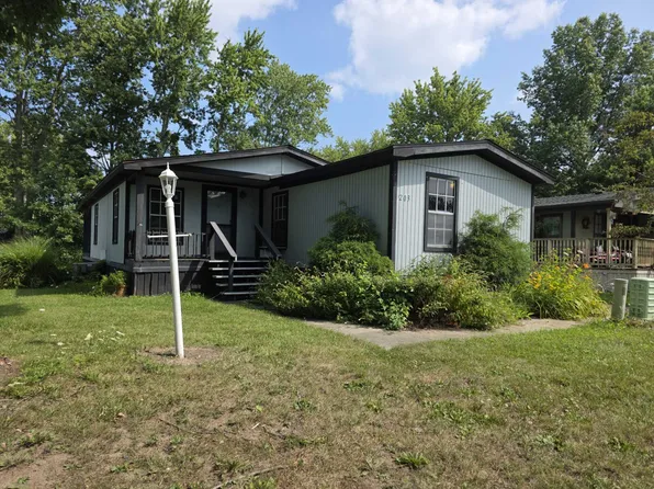 203 Hickory Cir #203-HIC, Elyria, OH 44035